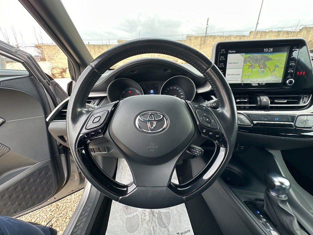 Toyota Toyota C-HR usata a Ragusa (10)