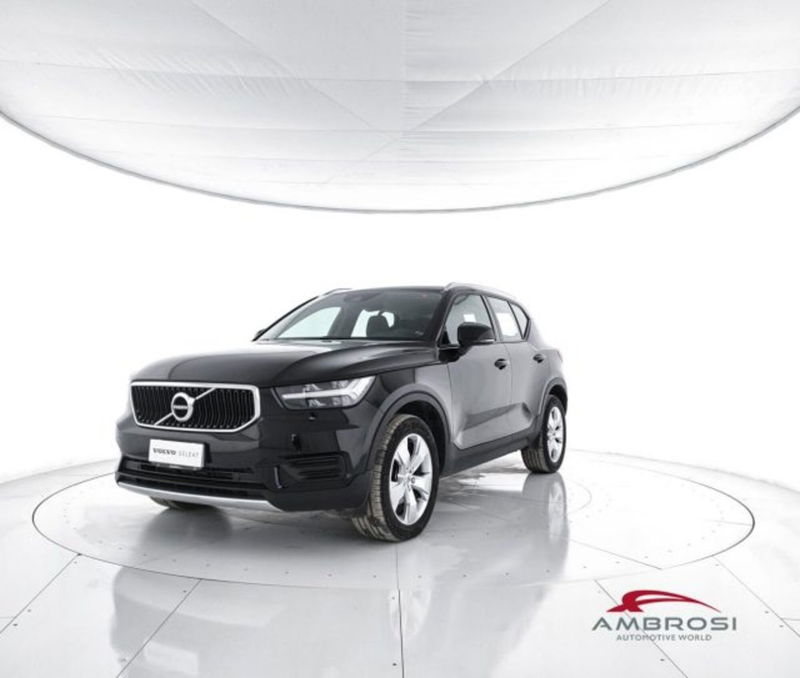 Volvo XC40 T2 Geartronic Momentum  del 2022 usata a Corciano