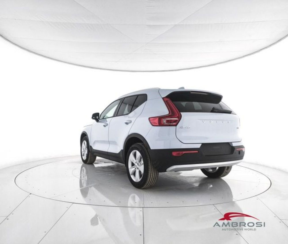 Volvo XC40 nuova a Perugia (4)