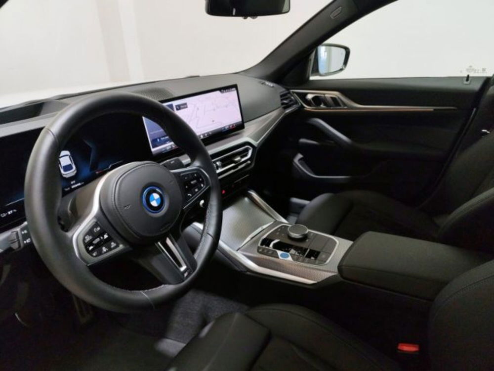 BMW i4 usata a Modena (6)