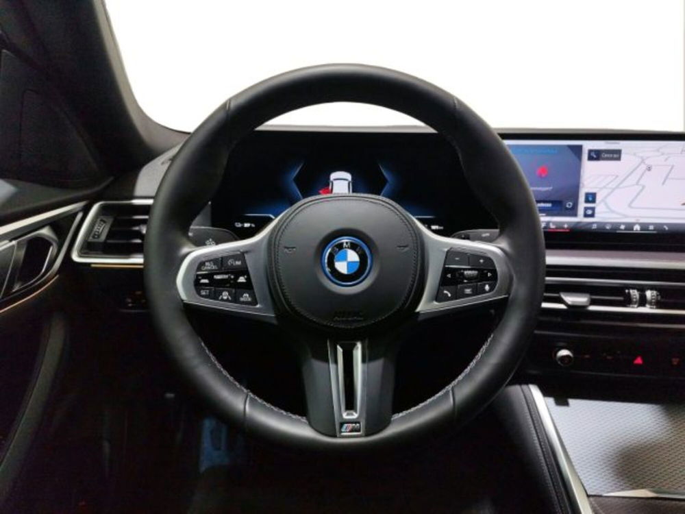 BMW i4 usata a Modena (7)