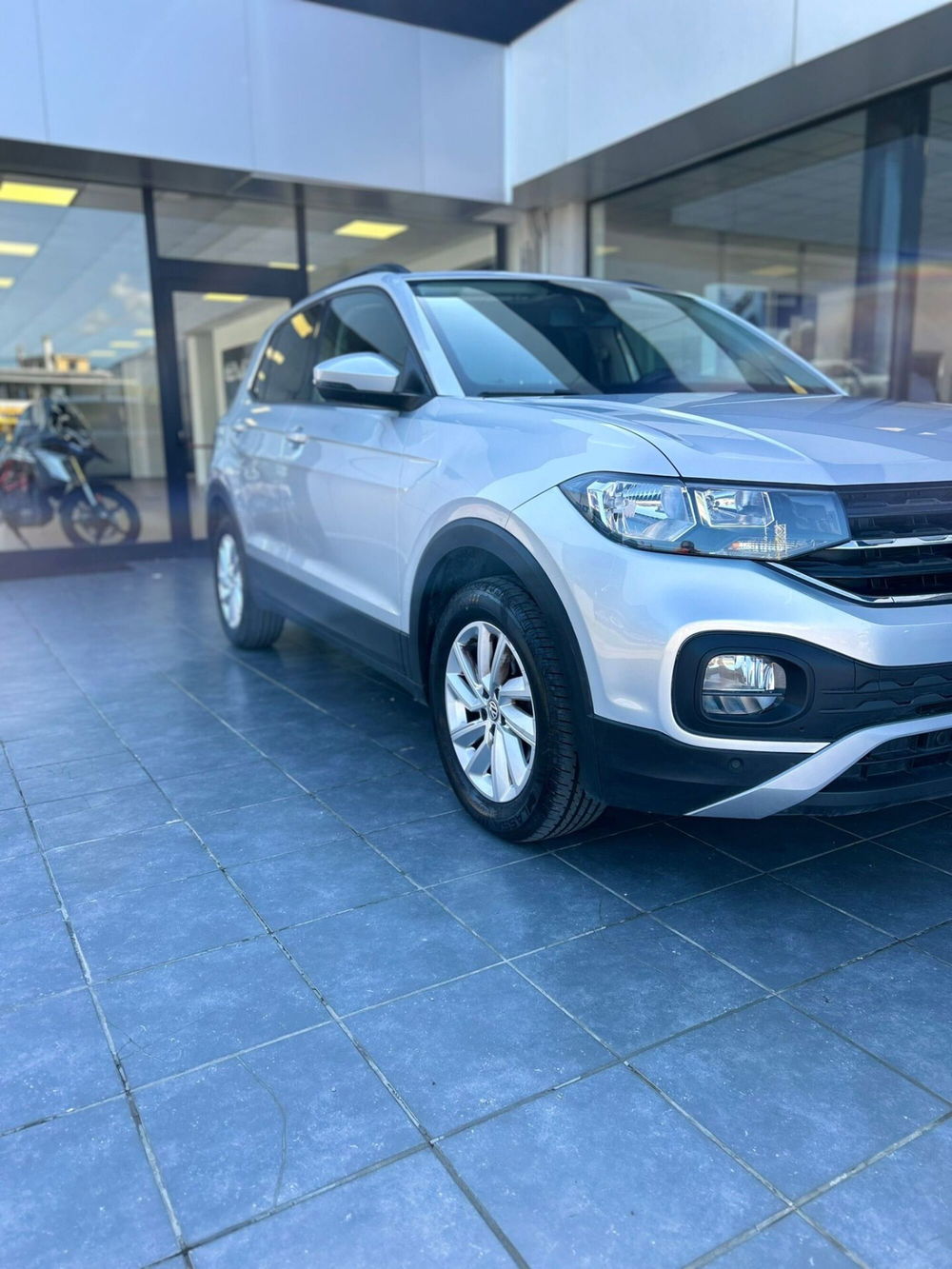 Volkswagen T-Cross usata a Frosinone