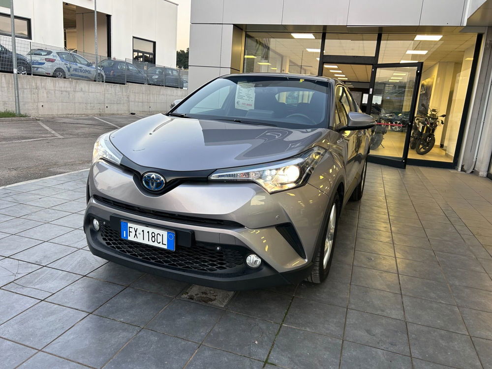 Toyota Toyota C-HR usata a Frosinone (10)