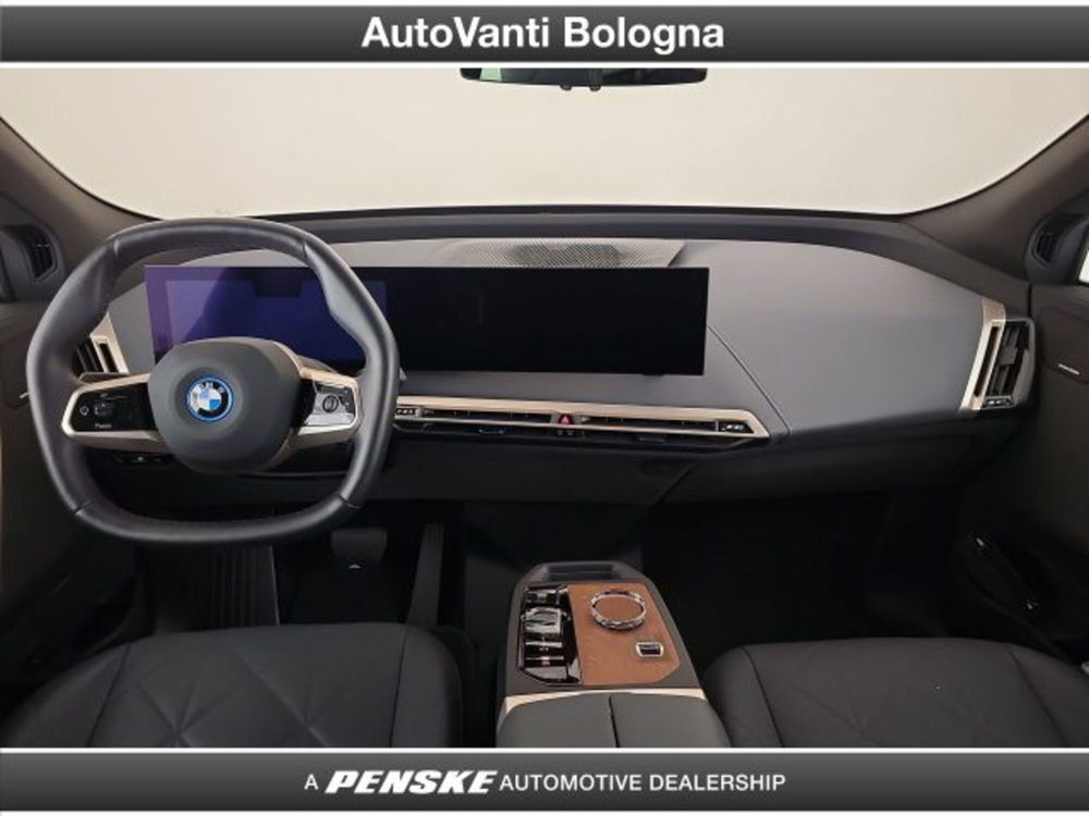 BMW iX usata a Bologna (10)