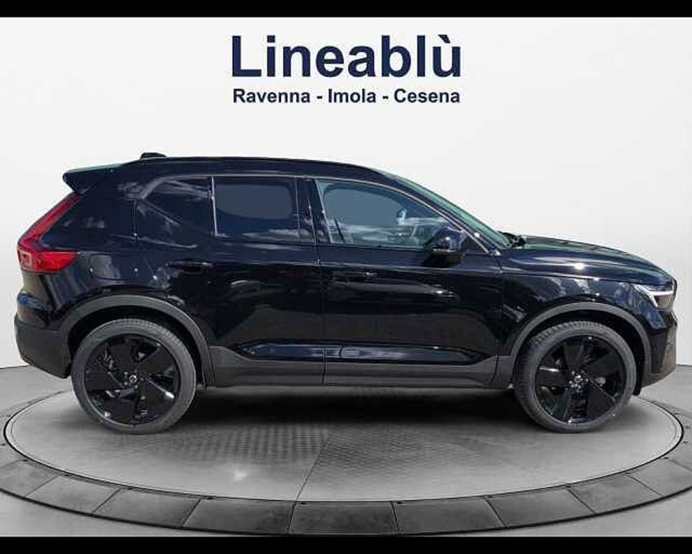 Volvo XC40 nuova a Ravenna (6)