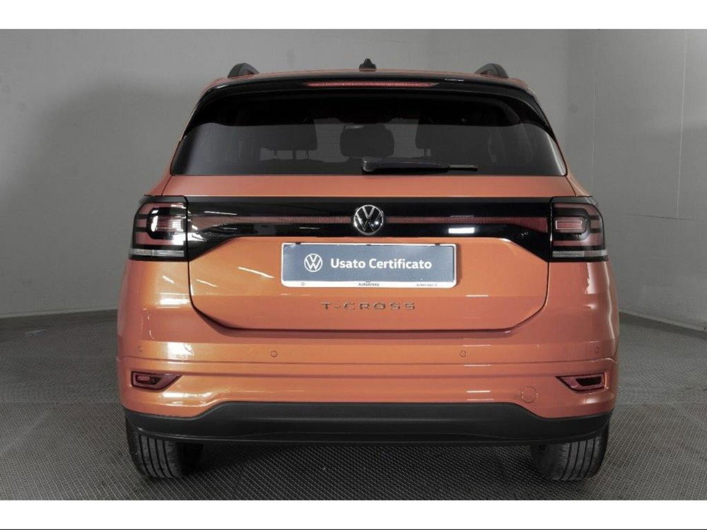 Volkswagen T-Cross usata a Novara (9)