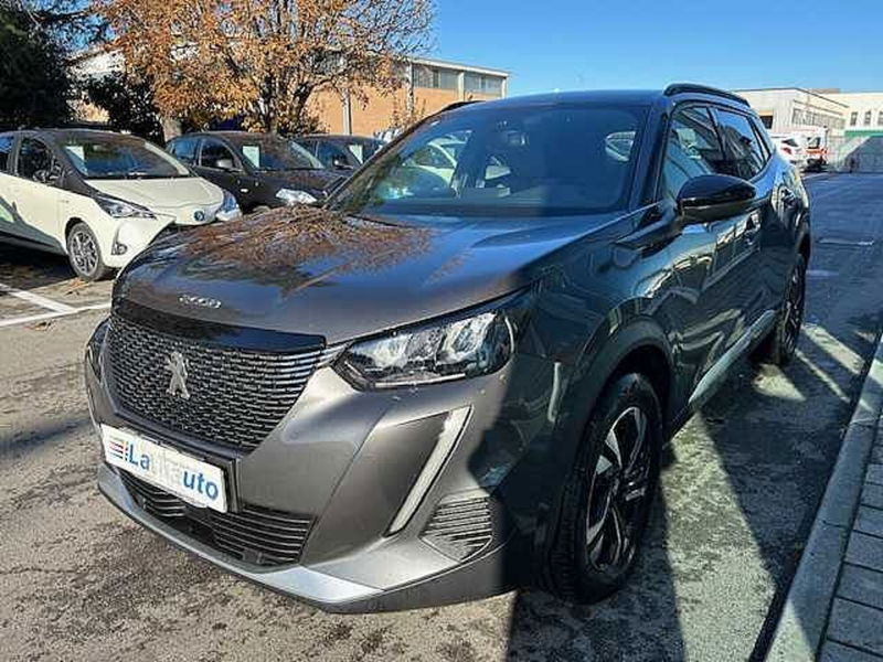 Peugeot 2008 PureTech 100 S&S Allure Pack  del 2023 usata a Lugo