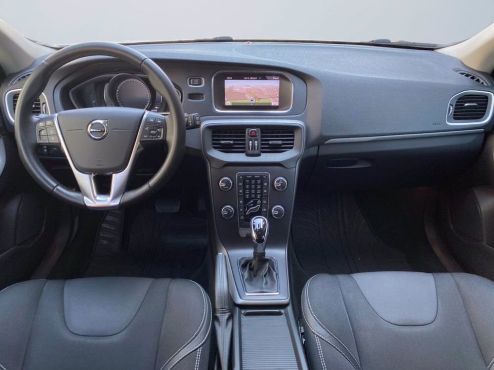 Volvo V40 usata a Milano (12)