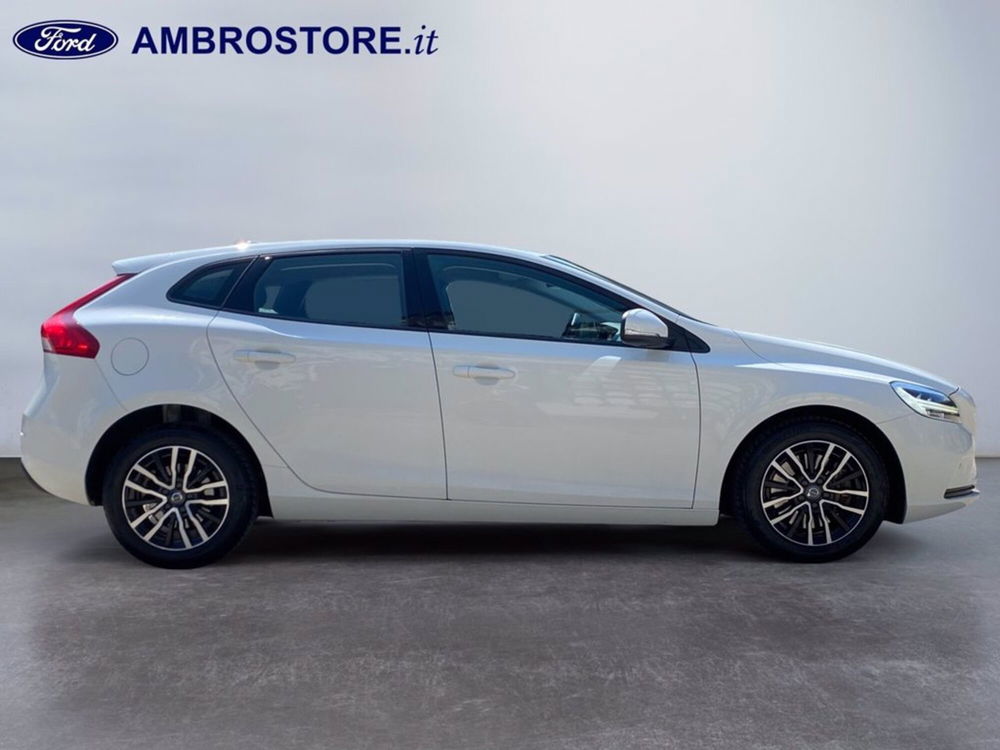 Volvo V40 usata a Milano (4)