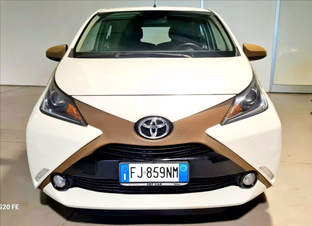 Toyota Aygo usata a Milano (2)