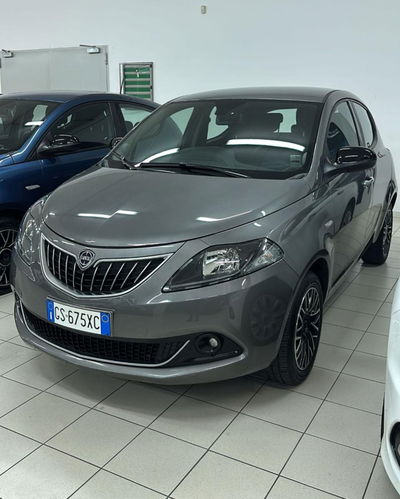 Lancia Ypsilon 1.0 FireFly 5 porte S&amp;S Hybrid Ecochic A. Ferretti del 2024 usata a Castellammare di Stabia