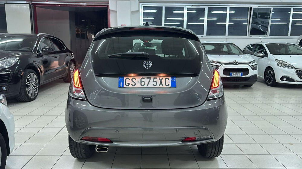 Lancia Ypsilon usata a Napoli (3)