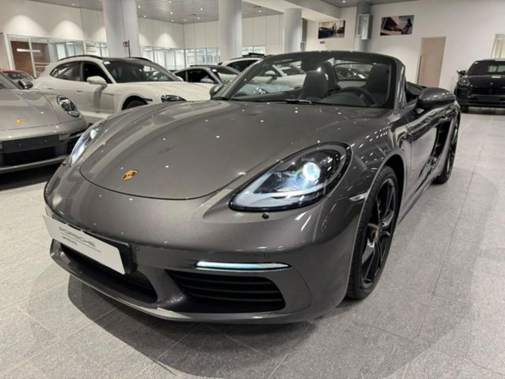 Porsche 718 Boxster  usata a Livorno