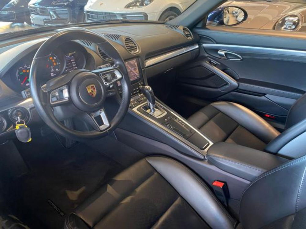 Porsche 718 Cayman  usata a Livorno (15)