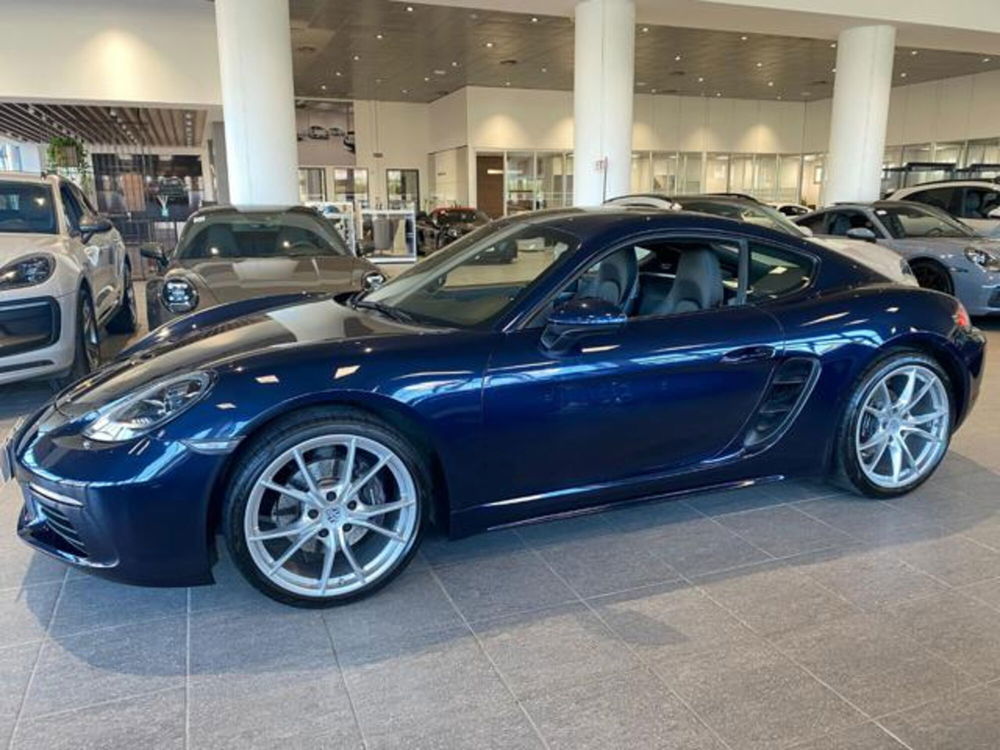 Porsche 718 Cayman  usata a Livorno (8)