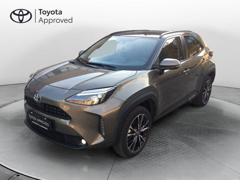 Toyota Yaris Cross 1.5 Hybrid 5p. E-CVT Lounge del 2022 usata a Cantu'