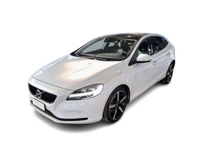 Volvo V40 D2  del 2018 usata a Bari