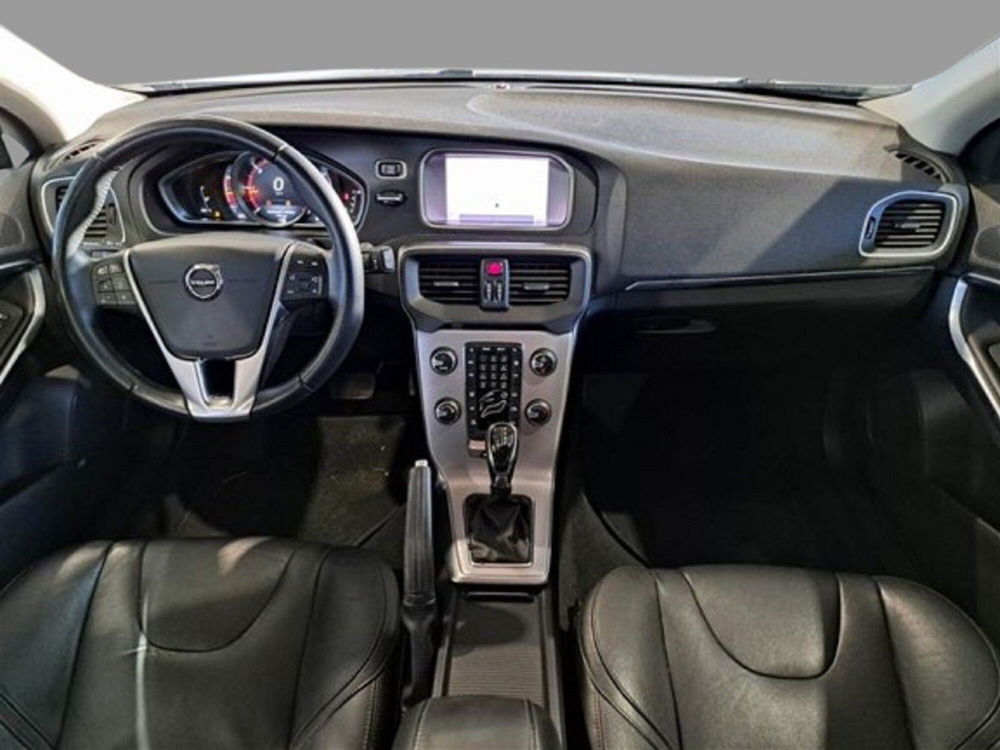 Volvo V40 usata a Bari (5)