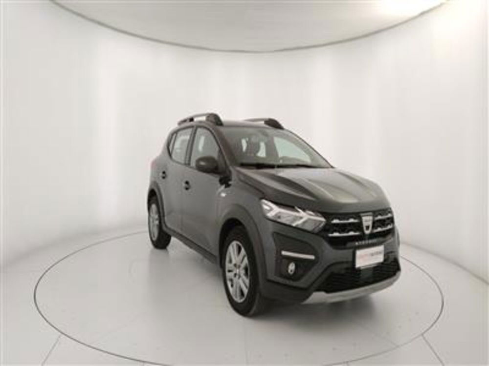 Dacia Sandero Stepway usata a Bari (11)