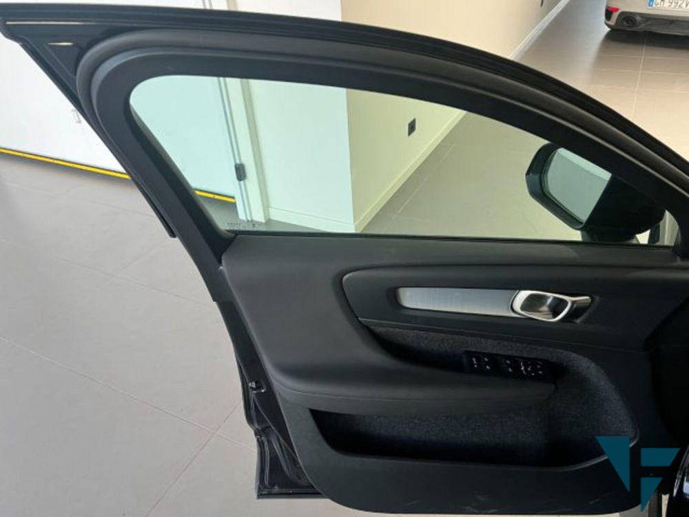 Volvo XC40 usata a Udine (17)