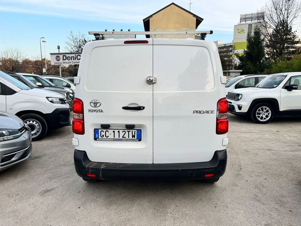 Toyota Proace usata a Milano (9)