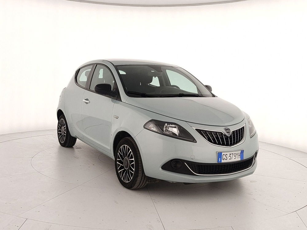 Lancia Ypsilon usata a Caserta