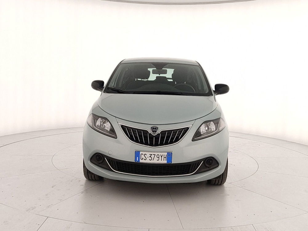 Lancia Ypsilon usata a Caserta (2)