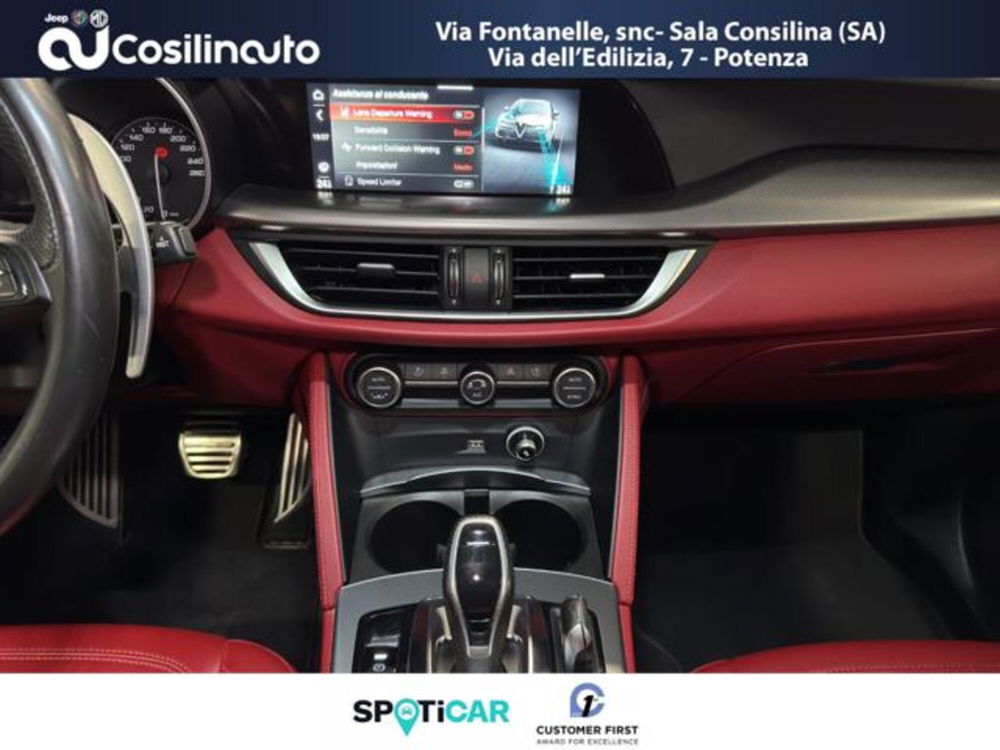 Alfa Romeo Stelvio usata a Salerno (13)