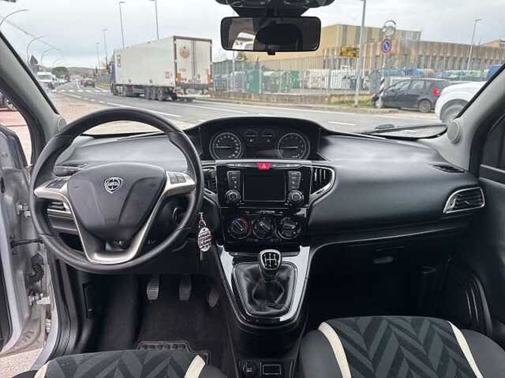 Lancia Ypsilon usata a Siena (13)