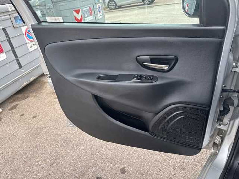 Lancia Ypsilon usata a Siena (14)