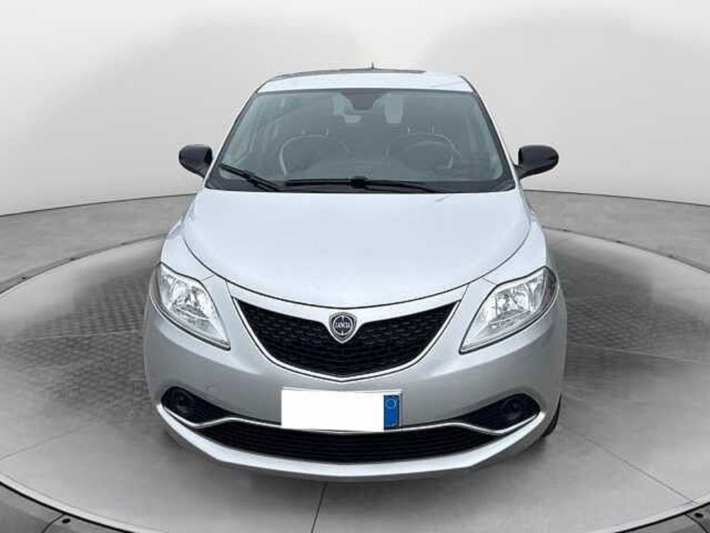 Lancia Ypsilon usata a Siena (5)