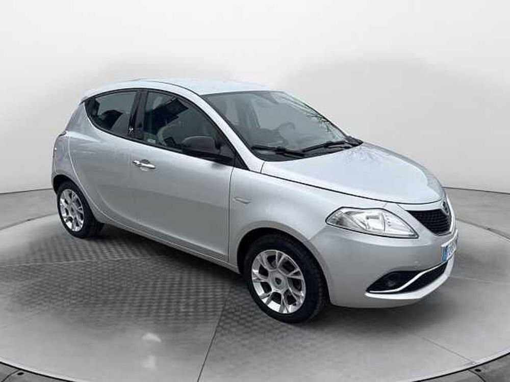 Lancia Ypsilon usata a Siena (8)