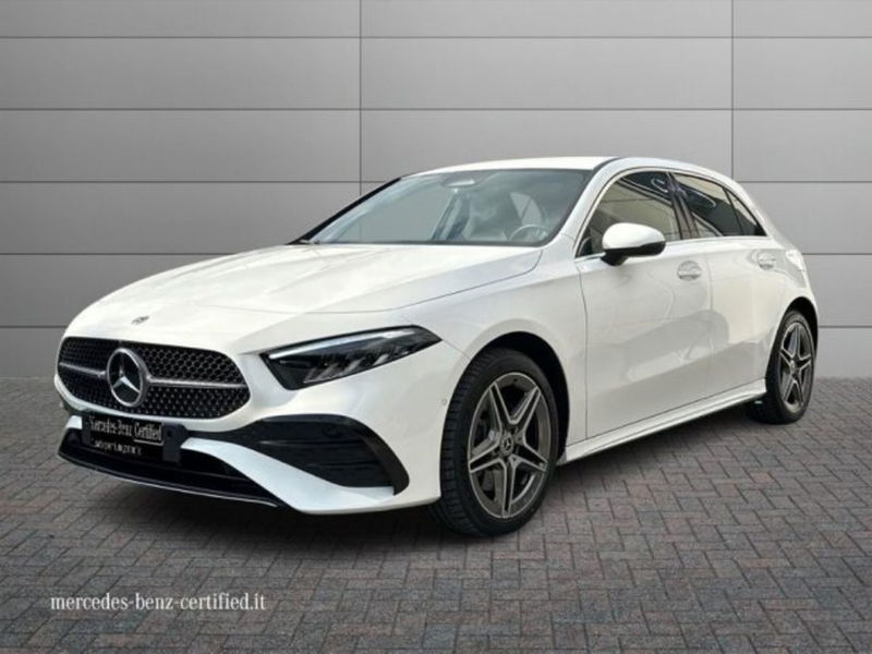 Mercedes-Benz Classe A 250 e phev AMG Line Premium Plus auto del 2023 usata a Manocalzati