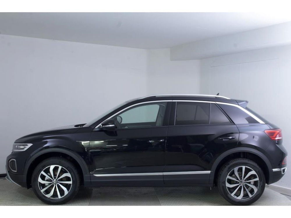 Volkswagen T-Roc nuova a Novara (3)