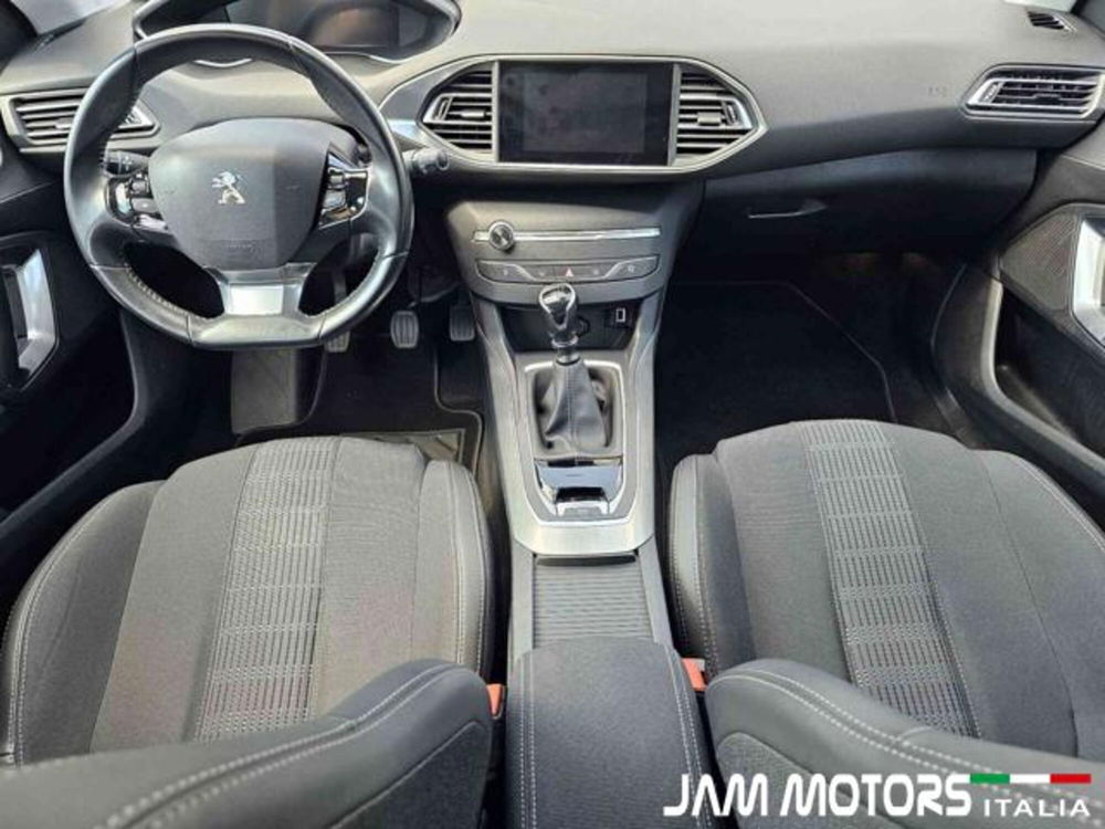 Peugeot 308 usata a Como (8)