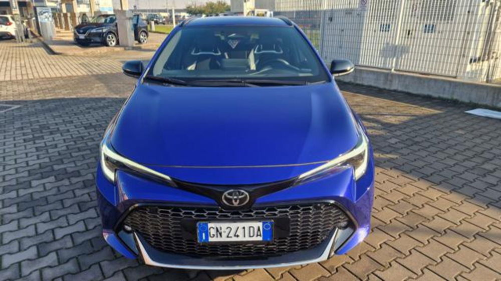 Toyota Corolla Touring Sports usata a Milano (13)