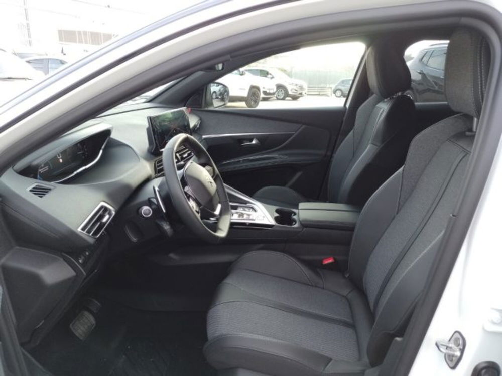 Peugeot 3008 nuova a Brescia (9)