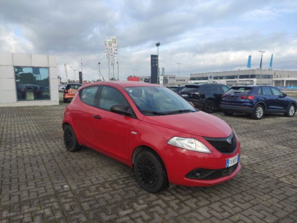 Lancia Ypsilon usata a Frosinone (8)