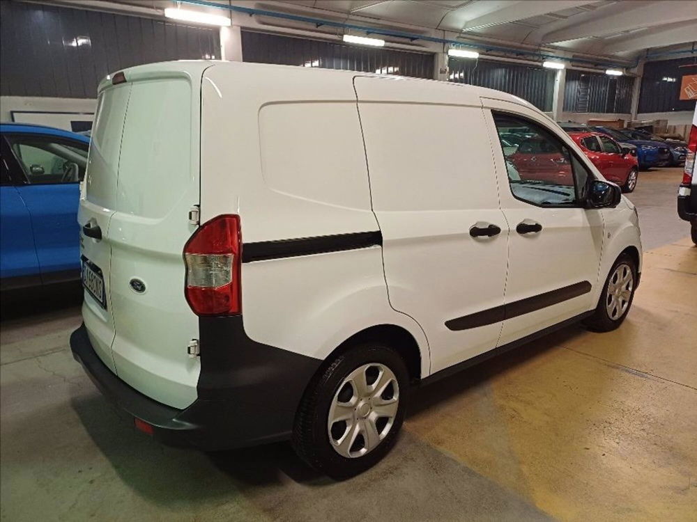 Ford Transit Courier Furgone usata a Milano (4)