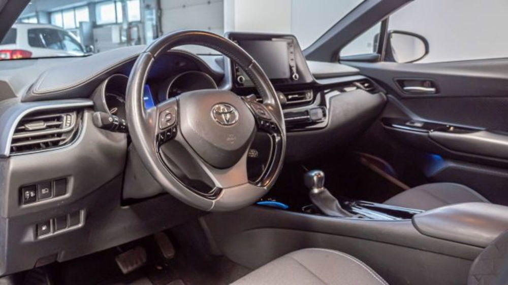 Toyota Toyota C-HR usata a Padova (16)