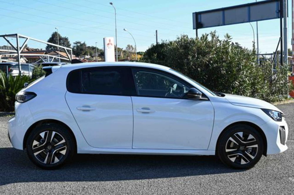 Peugeot 208 nuova a Torino (4)