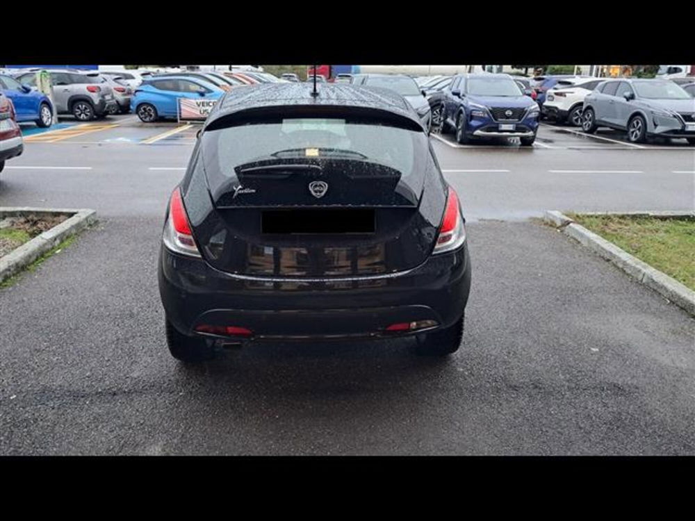 Lancia Ypsilon usata a Asti (6)