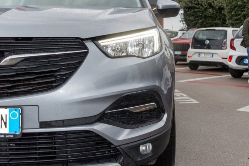 Opel Grandland X usata a Latina (11)