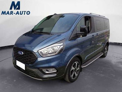 Ford Tourneo Custom 320 2.0 EcoBlue 150CV MHEV PC Active del 2022 usata a Castelfranco Veneto