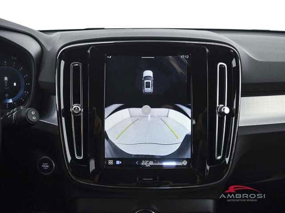 Volvo XC40 nuova a Viterbo (17)