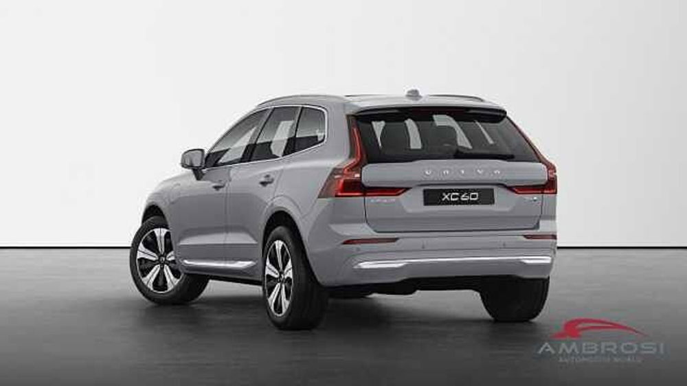 Volvo XC60 nuova a Viterbo (3)