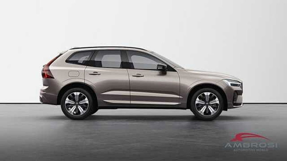 Volvo XC60 nuova a Viterbo (4)