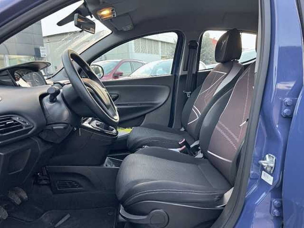 Lancia Ypsilon usata a Ravenna (14)