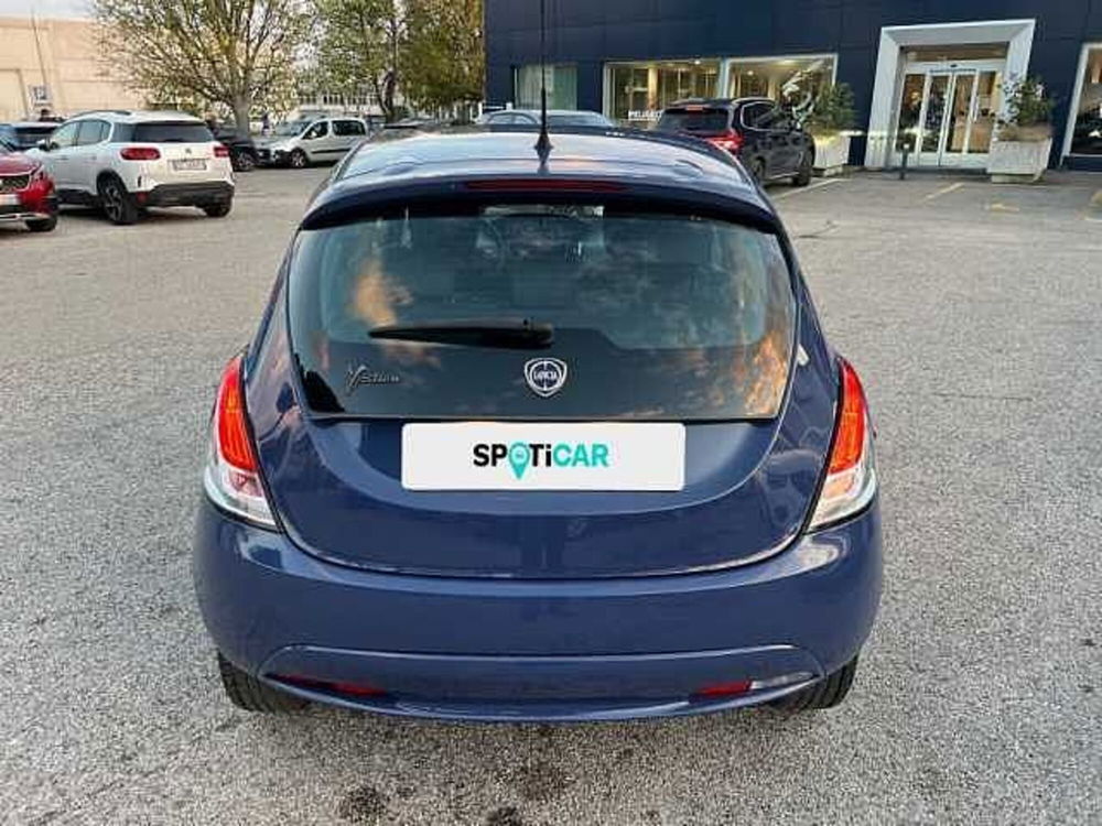 Lancia Ypsilon usata a Ravenna (6)