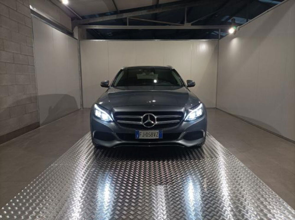 Mercedes-Benz Classe C Station Wagon usata a Milano (3)